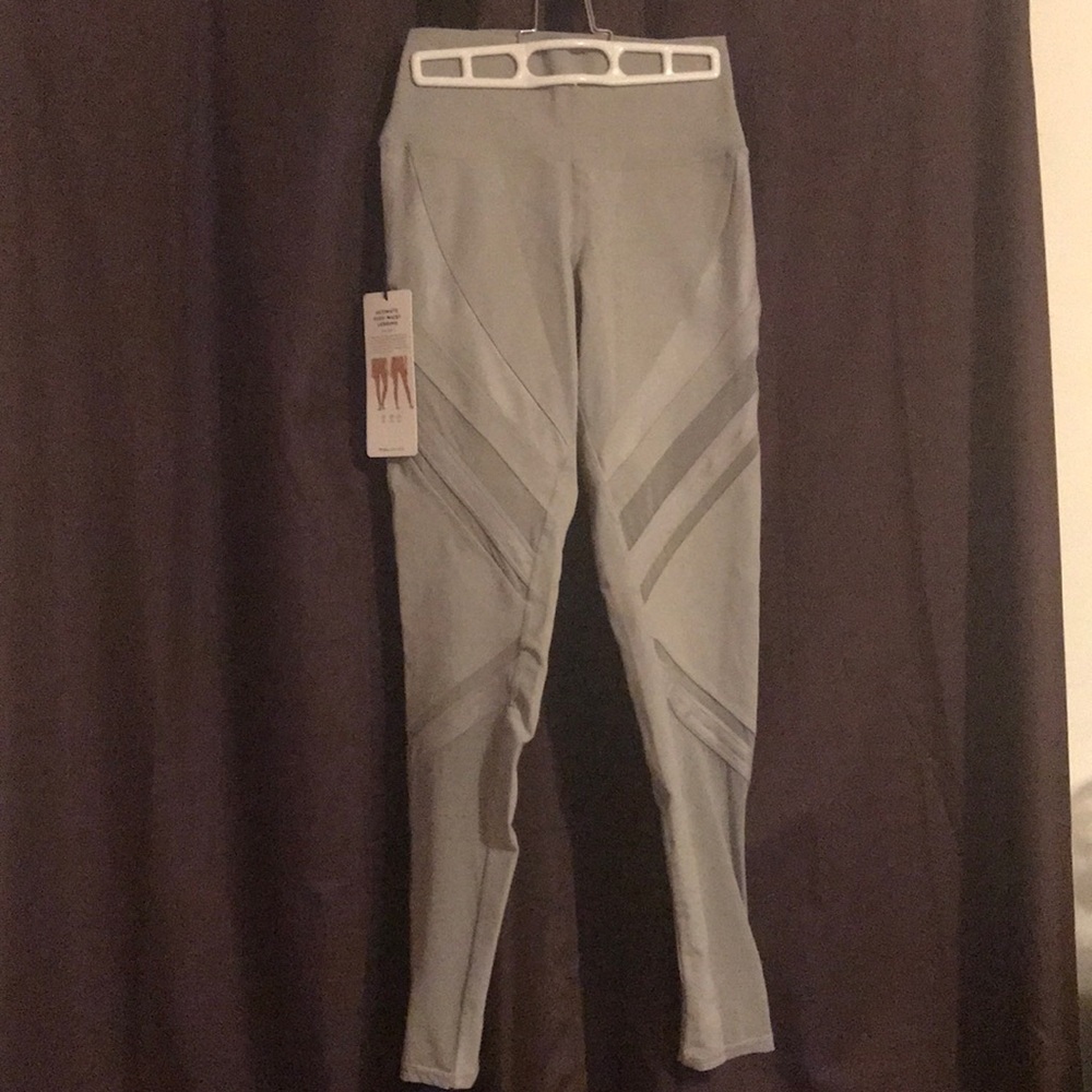 Alo High Waist Epic Leggings NWT